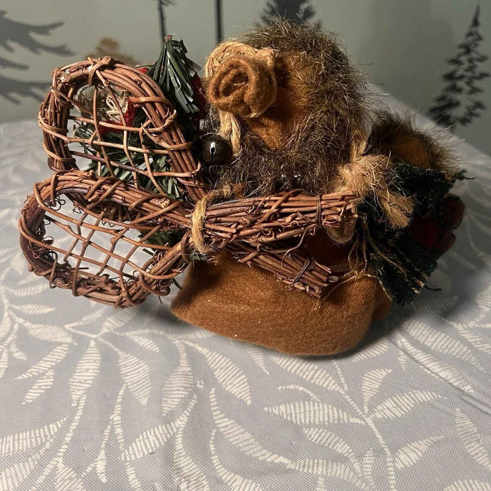 Woodland‎ Mountain Snowman Resin Figurine Tabletop Display